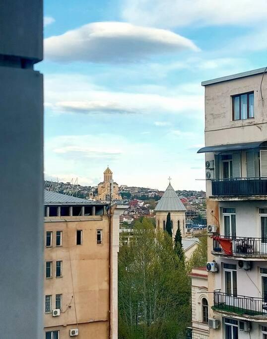 City Center 2Bdr Apartment Near Rustaveli Av. Тбілісі Екстер'єр фото