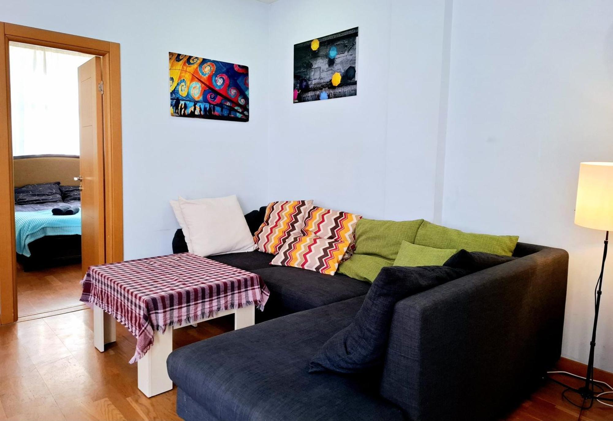 City Center 2Bdr Apartment Near Rustaveli Av. Тбілісі Екстер'єр фото
