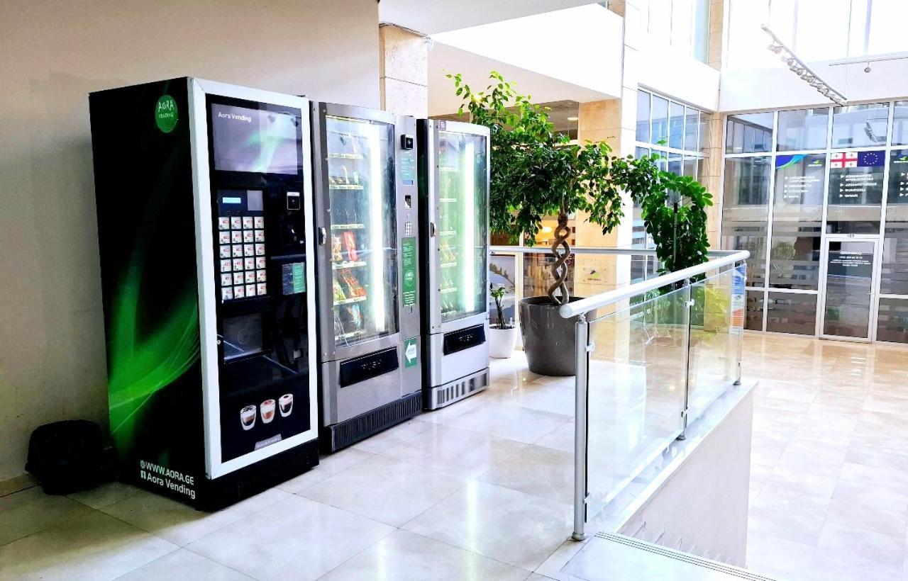 City Center 2Bdr Apartment Near Rustaveli Av. Тбілісі Екстер'єр фото